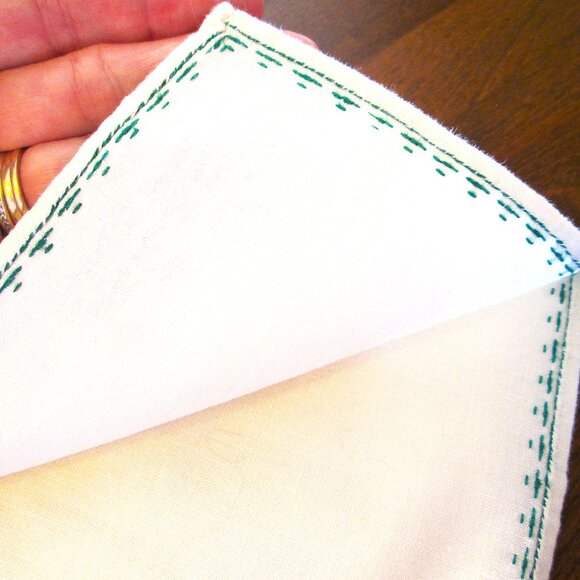Handcrossstitched napkin/hanky with colorful rosebuds & Iris & edges. Set of 4 - Picture 5 of 8
